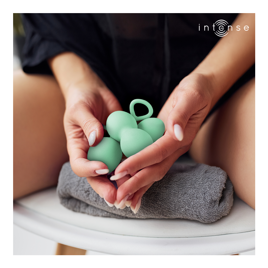 INTENSE - CHARLI KEGEL BALL KIT LIGHT JADE GREEN